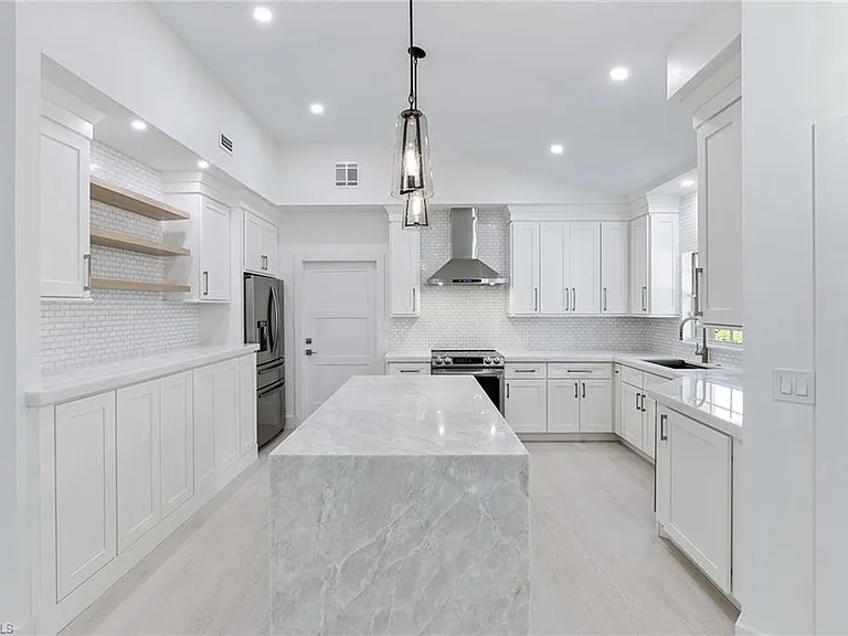 116 Fountain Cir — Photo 8