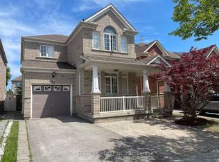 11 Belgrave Sq, Markham, ON L6C2T1