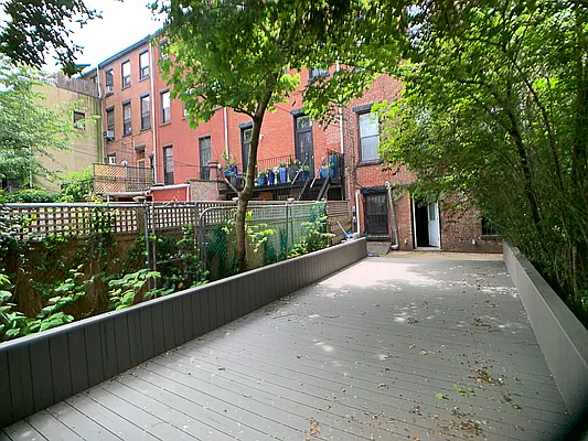 Rented by Francine Realty | media 23