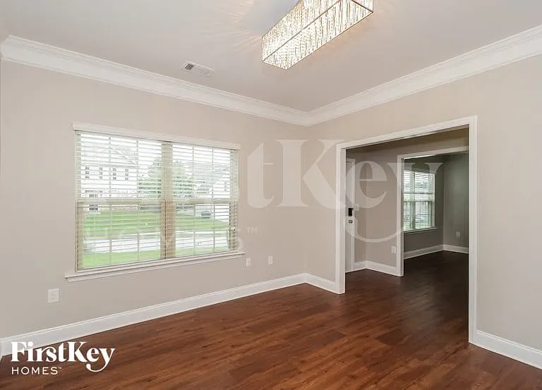 119 Dynasty Ln — Photo 4