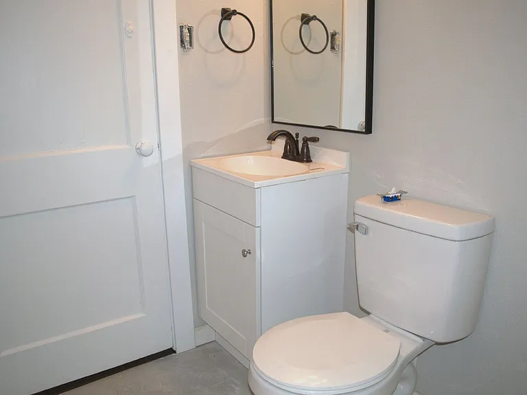 308 Benton St — Photo 14