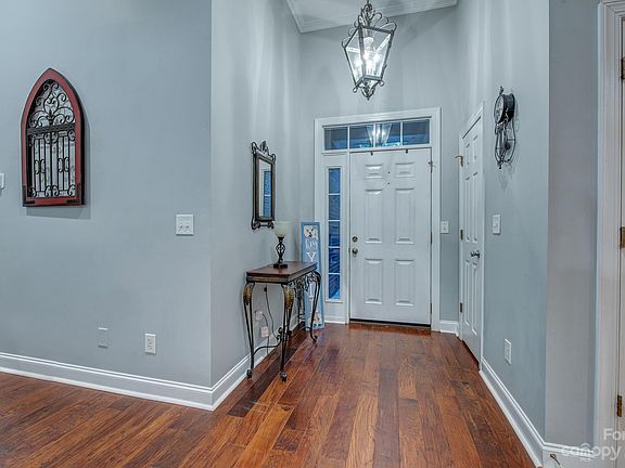 4th image of 2544 Firethorn Ct
