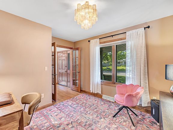 5th image of 2575 Teresa Ct