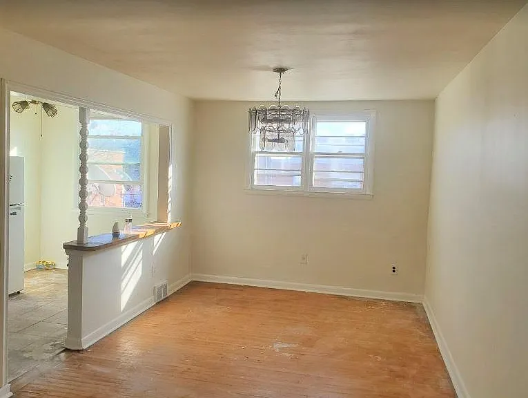4004 Gideon Rd — Photo 5