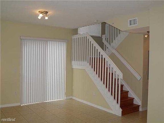 ISd0htupyqxp8v0000000000