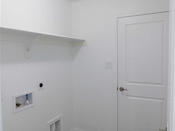 3rd image of 4767 S Los Olivos Dr