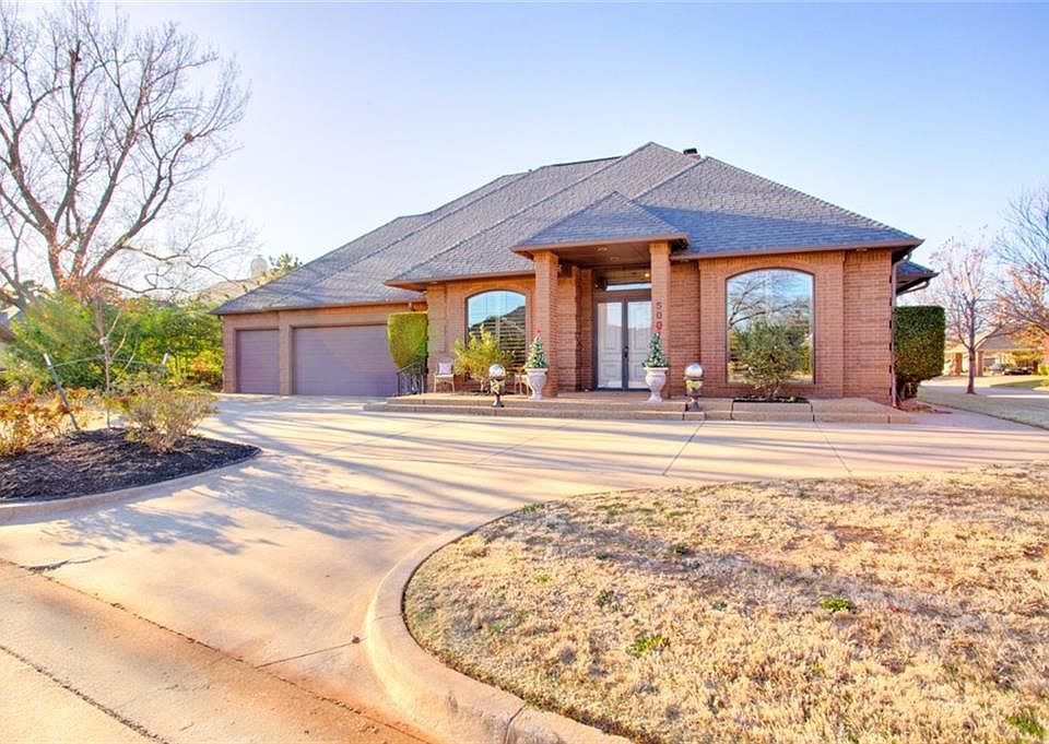 1st image of 5001 Echo Glen Cir