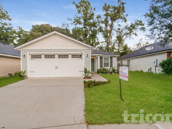 4333 Campus Hills Cir, Jacksonville, FL 32218