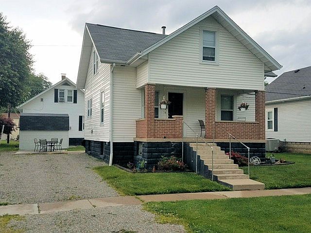 1st image of 416 Central Ave
