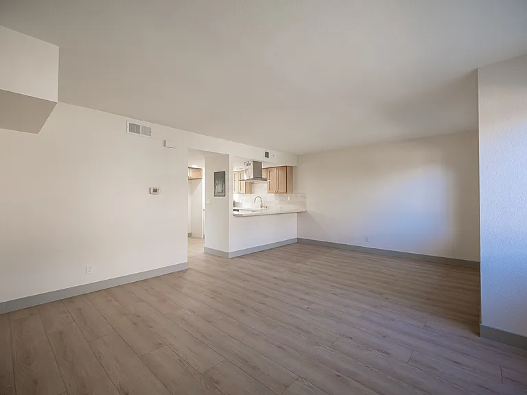 208 Bruce St #C — Photo 16