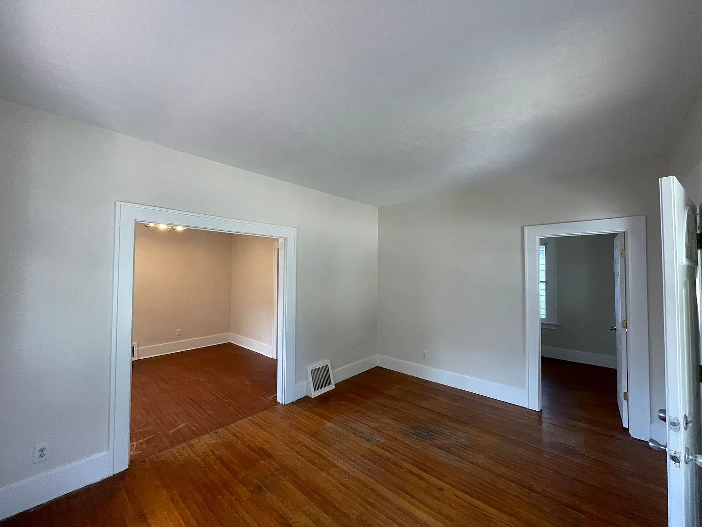 2 Bed 1 Bath House — Photo 3
