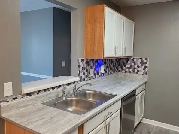 525 Third Loop Rd Unit B, Florence, SC 29505