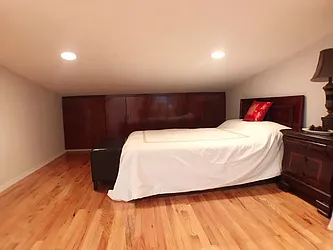 Rented by Bay Sun Realty Inc