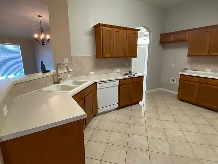 617 Kingston Lacy Blvd — Photo 3