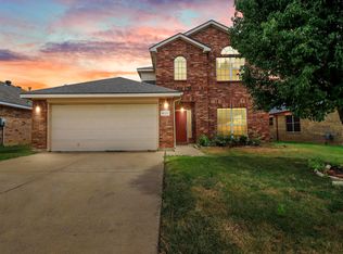 8125 Tierra Del Sol Rd, Arlington, TX 76002