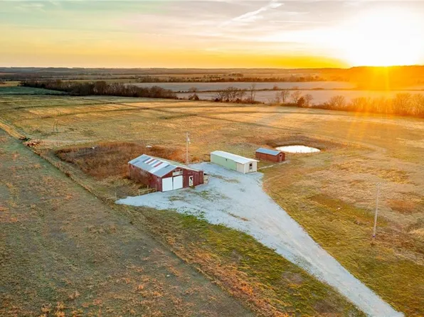 30432 SE 1150th Rd, Garnett, KS 66032