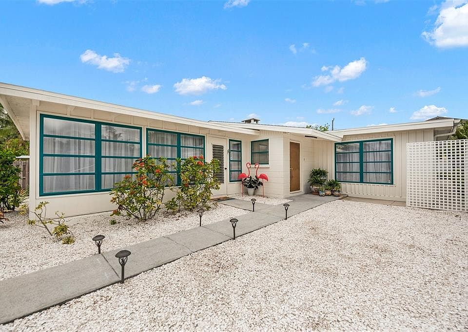 1st image of 631 AVENIDA DEL NORTE