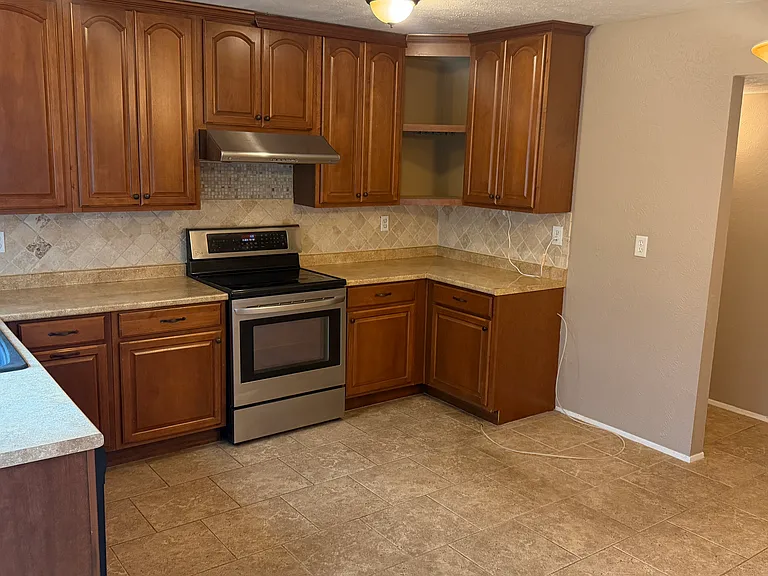 5149 Bartlett Dr — Photo 9