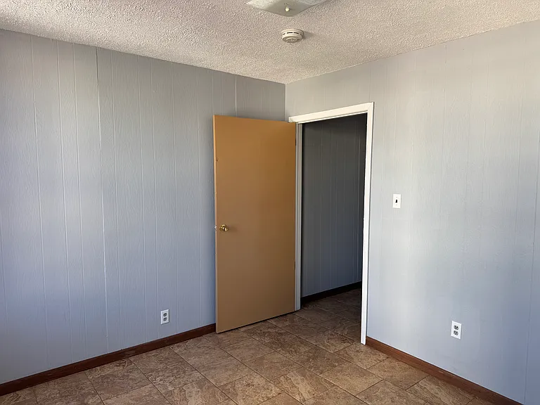 203 Oliver St #2 — Photo 4