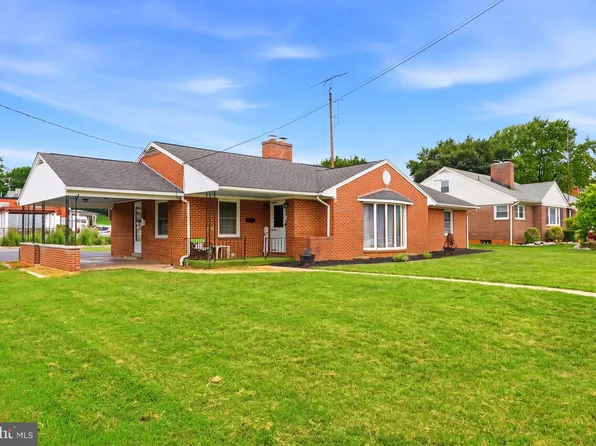 915 Florida Ave, Martinsburg, WV 25401