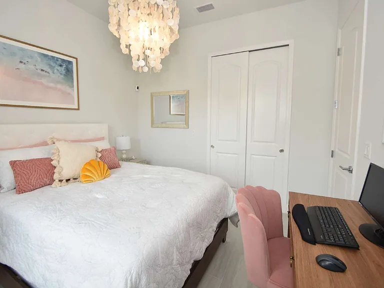 114 Del Palma Dr — Photo 37