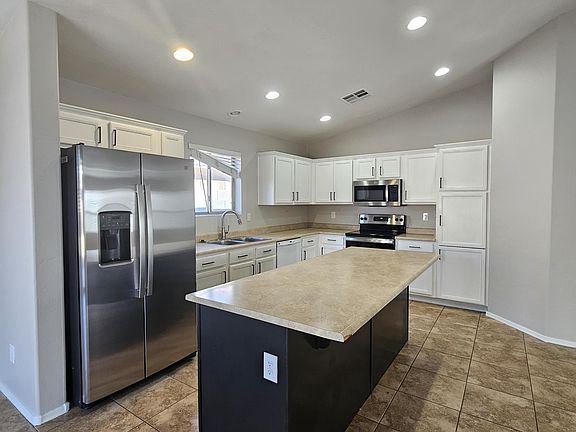 4th image of 6616 W DESERT Lane