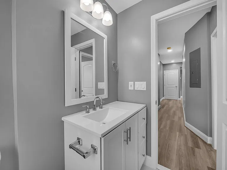 4806 Liberty Heights Ave — Photo 34