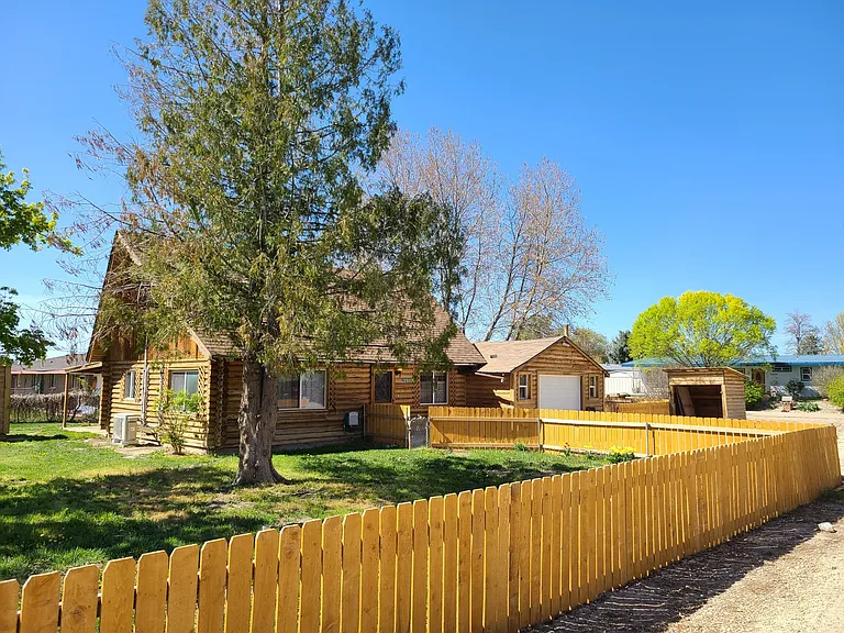 15905 Ellis Ave — Photo 1