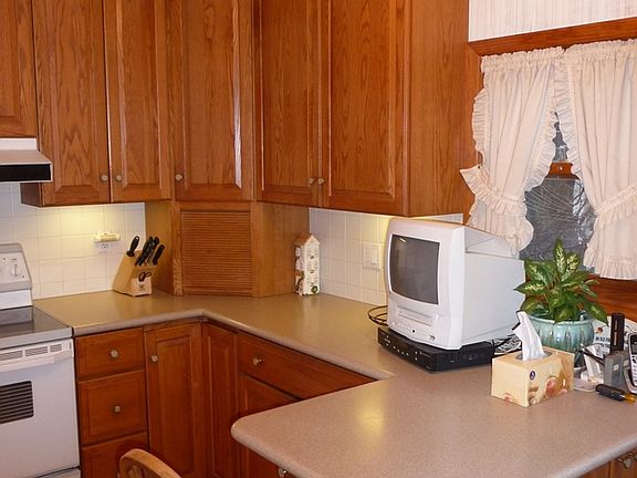 3rd image of 84 Princewood Ave