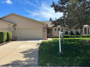 18992 Lauren Dr, Clinton Township, MI 48038