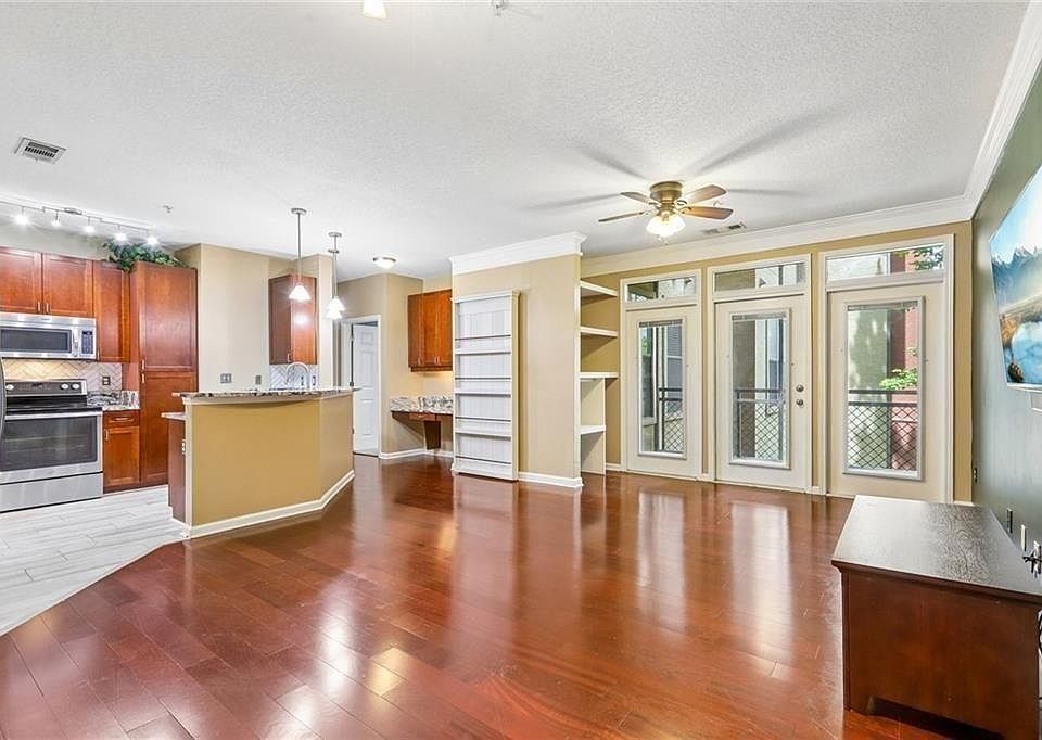 1st image of 400 17th St NW Unit 1233