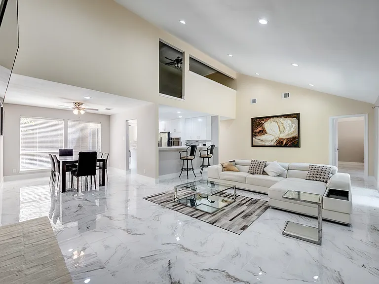 1626 S Kirkwood Rd — Photo 39