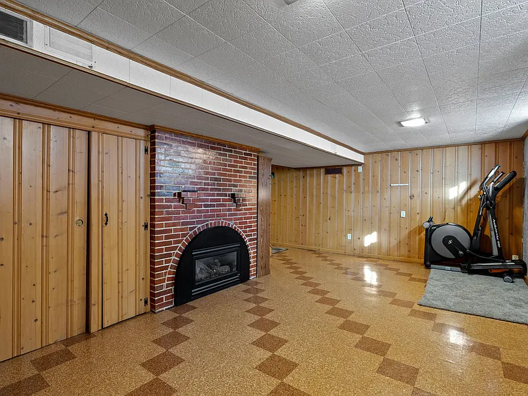 1109 3rd St NW — Photo 53