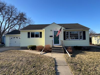 306 Jean Ave, Marshall, MN, 56258
