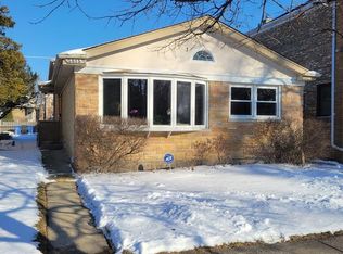 5815 N Central Park Ave, Chicago, IL 60659