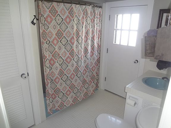 2nd image of 509 W Park Ln