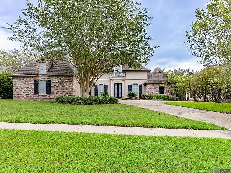 1st image of 18312 Green Lakes Ct