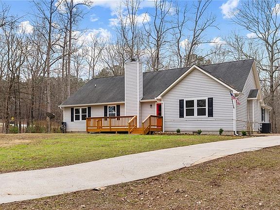 5th image of 102 Discovery Bay NW