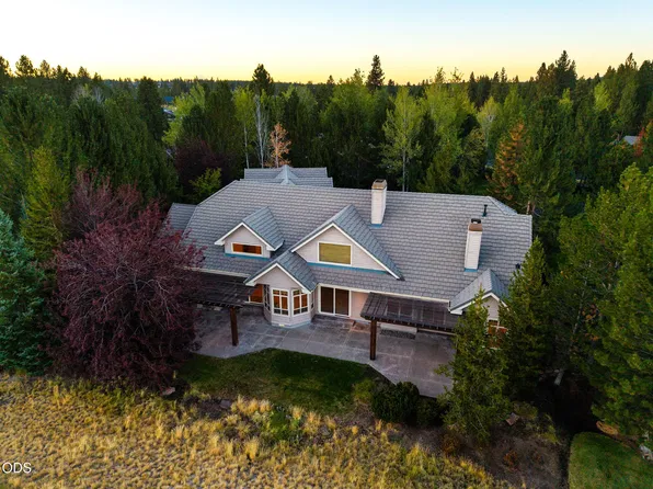 19309 Soda Springs Dr, Bend, OR 97702