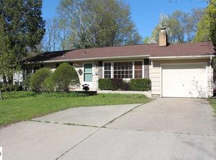 406 Larry Pl, Mt Pleasant, MI 48858