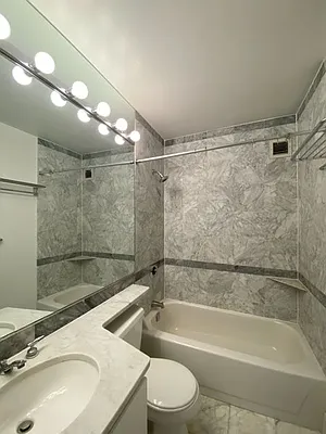 Rented by Fischer Group Realty, LLC | media 14