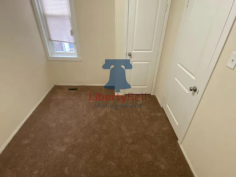 2078 E Pacific St — Photo 11