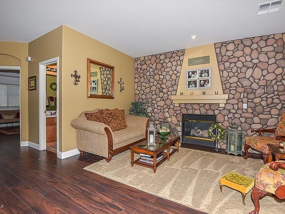 Living Room2