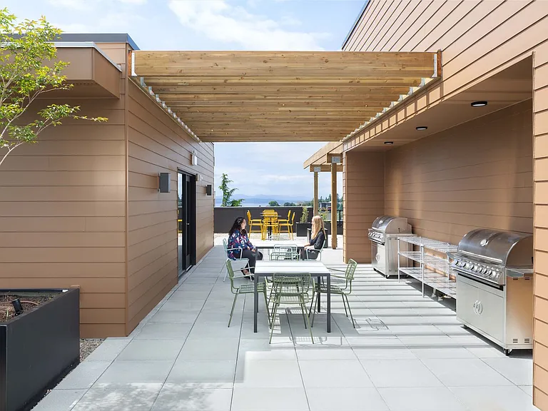 Adell Apartments — Photo 64