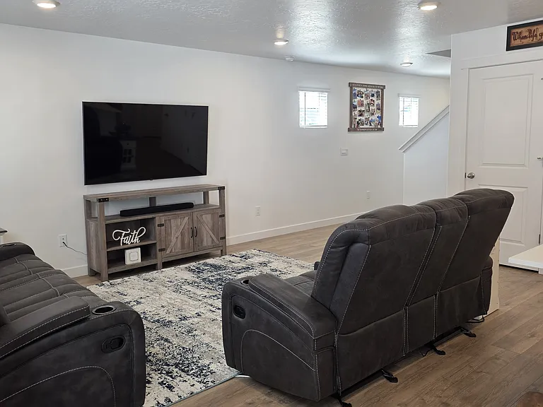 1211 W Divide Dr — Photo 5