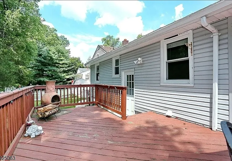 684 Spring Ave — Photo 12
