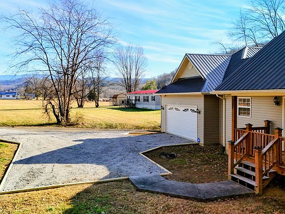 3rd image of 2816 Jones Cove Rd