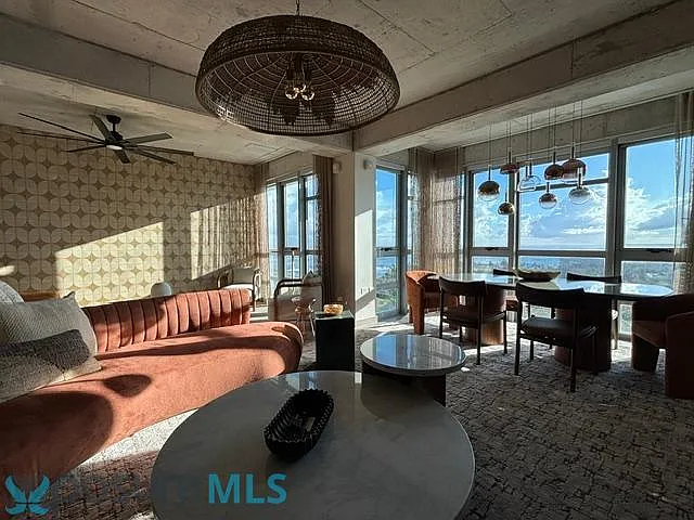 Atlantis (Condominio) — Photo 4