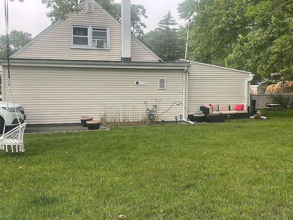 1st image of 102 Fellswood Dr