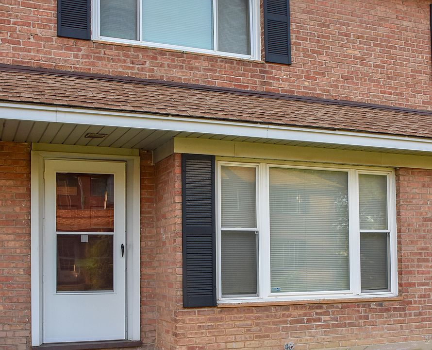 1st image of 3410 Western Ave #15-3